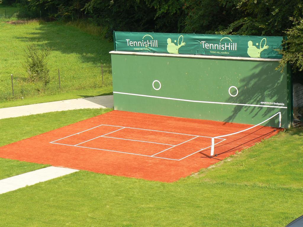 Tennishill Havířov Bagian luar foto