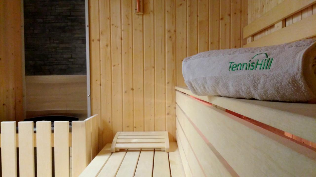 Tennishill Havířov Bagian luar foto